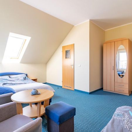 Pod Platanem Hotel Rowy  Exterior photo