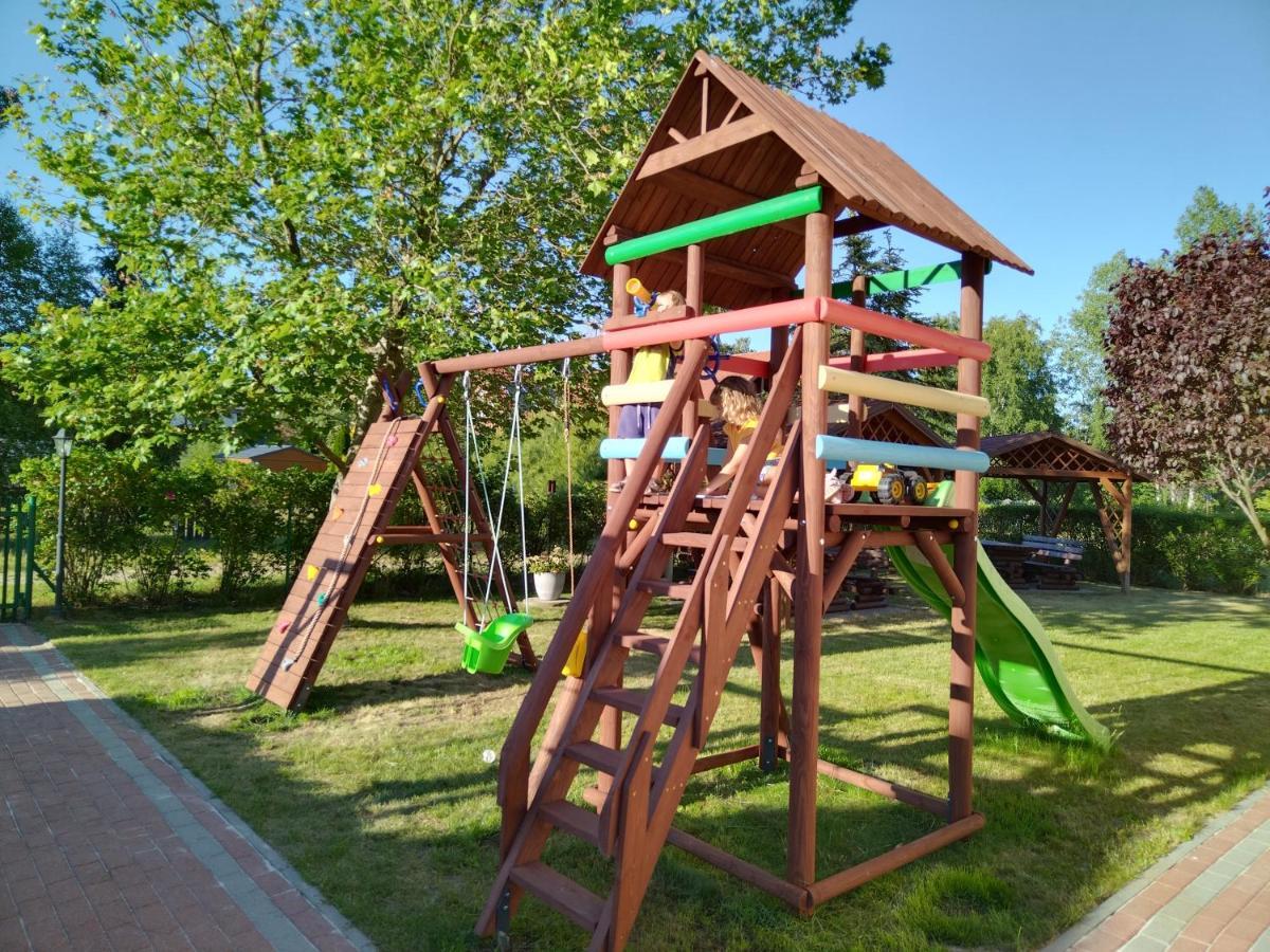 Pod Platanem Hotel Rowy  Exterior photo